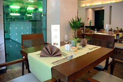 Hotel Broadway - Broadway Garden restaurant of the aparthotel in the heart of Budapest - Hotel Broadway Budapest - apartment hotel Broadway in the downtown of Budapest at discountes prices