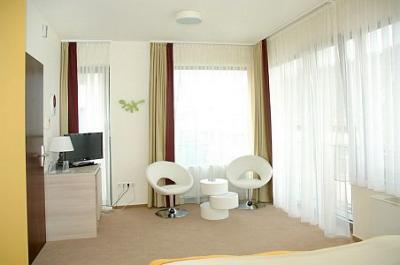 Design hotel room in the city centre in Budapest, Hungary - Hotel Broadway near the Nyugati railway station - Hotel Broadway Budapest - apartment hotel Broadway in the downtown of Budapest at discountes prices