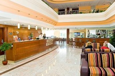 Lobby and reception in Airport Hotel Budapest**** - Airport Hotel Budapest**** - Discount hotel with free transport from the airport