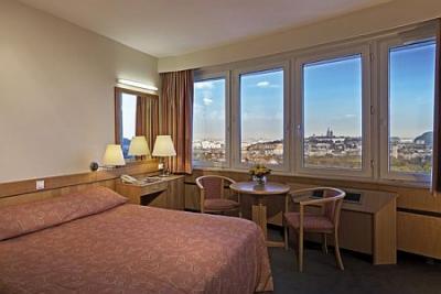 Double room in Budapest - Budapest Hotel - Hotel Budapest - Hungary - Hotel Budapest**** Budapest - Hotel in the centre of Budapest in Buda close to Moszkva sqaure