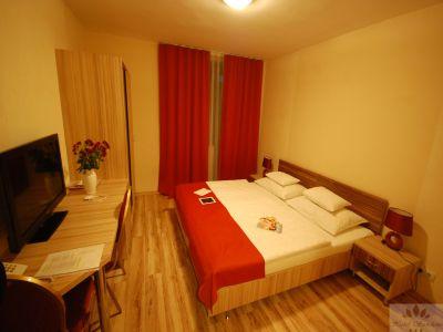 Spacious hotelroom in Kispest in Hotel Sunshine with affordable prices - Hotel Sunshine Budapest - cheap hotel next to Kobanya-Kispest suwbay stop in Budapest