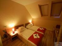 Hotel with discount prices, accomodation in Budapest at the street leading to Liszt Ferenc Airport - Hotel Sunshine